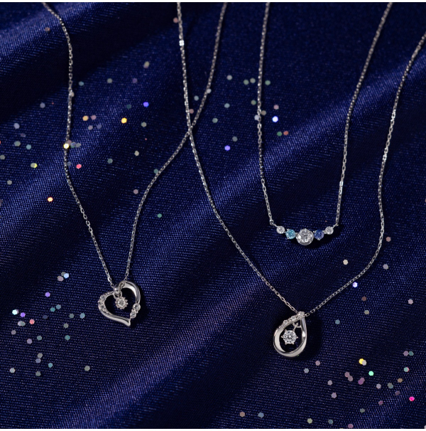 4℃〉「2023 Christmas Collection」11/3(金) 発売 | 4℃ | 高知